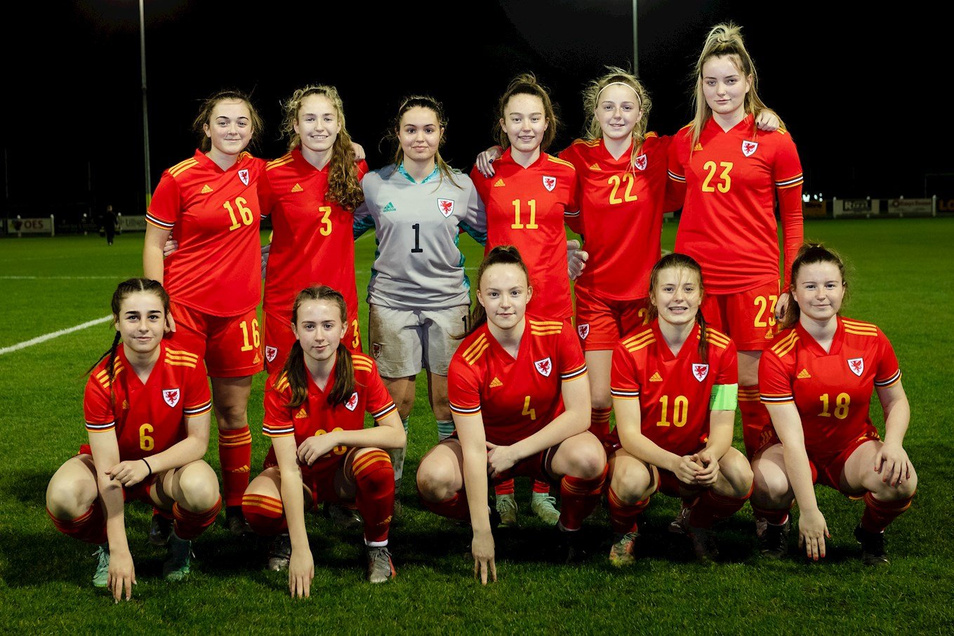 Wales Under-17s women.jpg